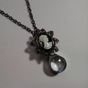 Magnifying Glass Vintage Gunmetal Cameo Loupe Pendant Necklace 20x Strong